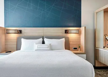 Springhill Suites By Marriott Madison Fitchburg hotel thumbnail 7