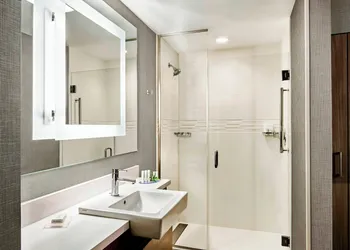Springhill Suites By Marriott Madison Fitchburg hotel thumbnail 8