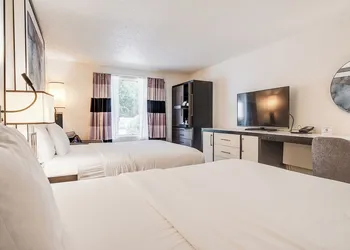 Clarks Inn Savannah Airport hotel thumbnail 5