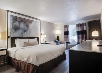 Clarks Inn Savannah Airport hotel thumbnail 8