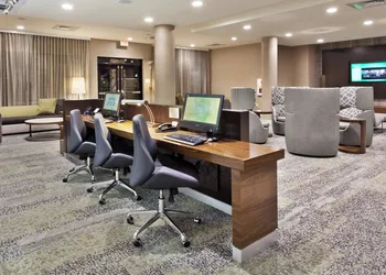 Courtyard By Marriott Fresno Downtown hotel thumbnail 6