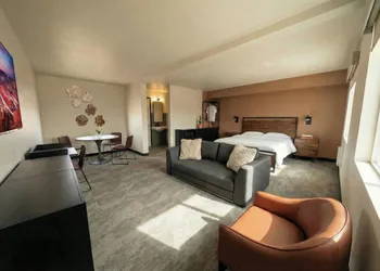 The Outrider Hotel hotel thumbnail 5