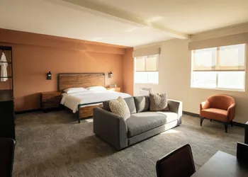 The Outrider Hotel hotel thumbnail 8