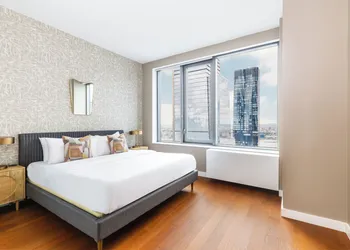 2 bedroom luxury Empire State VIEW hotel thumbnail 3