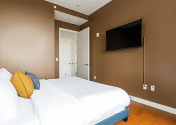 2 bedroom luxury Empire State VIEW hotel thumbnail 4