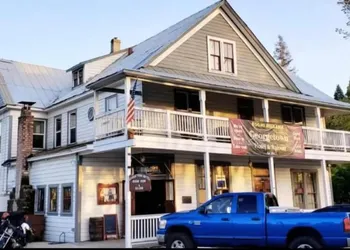 Georgetown Hotel and Saloon hotel thumbnail 3