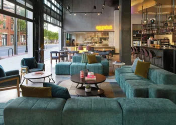 Moxy Atlanta Downtown hotel thumbnail 4