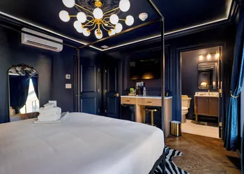 The Highliner Hotel hotel thumbnail 4