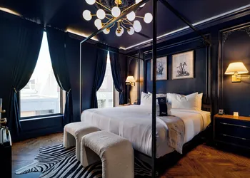 The Highliner Hotel hotel thumbnail 5