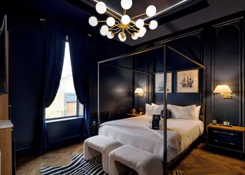 The Highliner Hotel hotel thumbnail 7