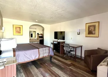 Kermit Inn hotel thumbnail 5