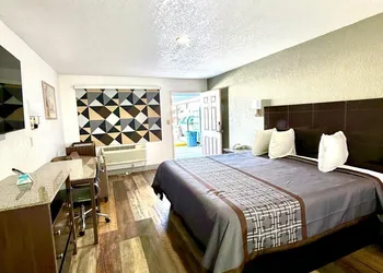 Kermit Inn hotel thumbnail 6