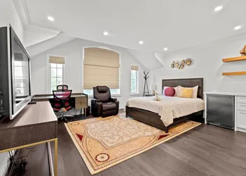 GLOBALSTAY Luxury 4 Bedroom House hotel thumbnail 5