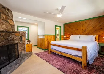 Arkouda Cabins hotel thumbnail 4