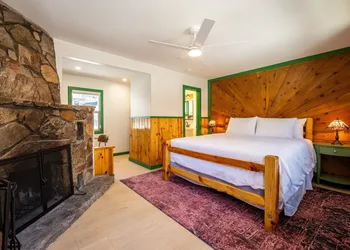 Arkouda Cabins hotel thumbnail 7