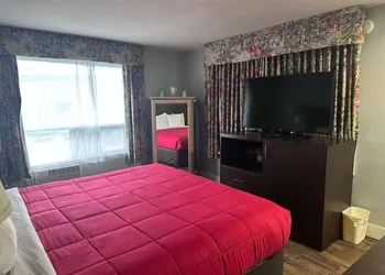 OceanShores Inn hotel thumbnail 5
