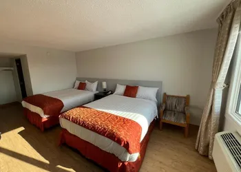 The Lodge Inn hotel thumbnail 6