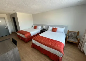 The Lodge Inn hotel thumbnail 7