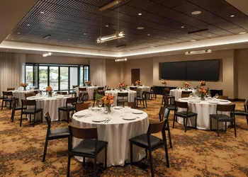 Courtyard By Marriott Sand City Monterey hotel thumbnail 6