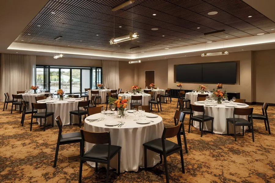 Courtyard By Marriott Sand City Monterey hotel detail image 6