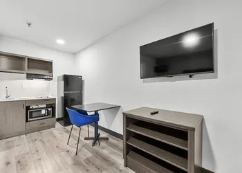 Southern Suites Atlanta-Wendell hotel thumbnail 5