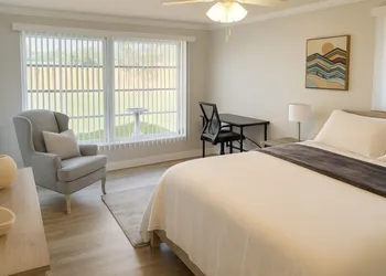 Spacious Family Retreat Port Charlotte hotel thumbnail 6