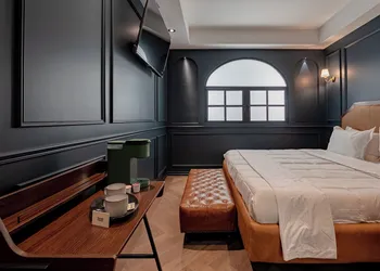 The Midnight Bloom Suite hotel thumbnail 5