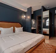 The Midnight Bloom Suite hotel detail image 7