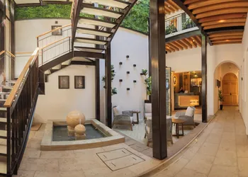Casa Ziña hotel thumbnail 3