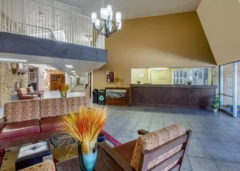 Scenic View Inn - Lake Powell - Page AZ hotel thumbnail 3