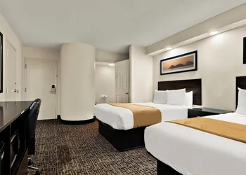 The Point Hotel hotel thumbnail 7