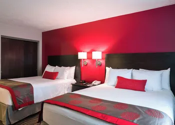 River's Edge Convention Center hotel thumbnail 2