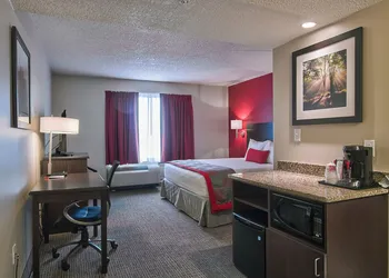 River's Edge Convention Center hotel thumbnail 3