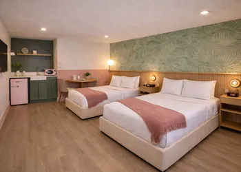 Abode Beach House hotel thumbnail 5