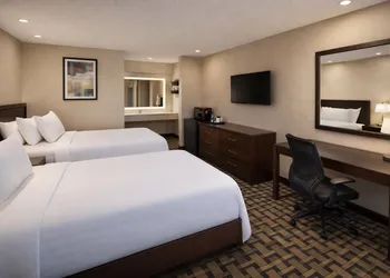 Springplace Inn & Suites hotel thumbnail 2