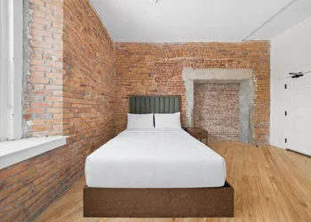 Tri Century Mill Suites hotel thumbnail 7