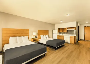 LivAway Suites Phoenix-Glendale hotel thumbnail 8