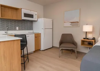 LivAway Suites Phoenix-Glendale hotel thumbnail 3