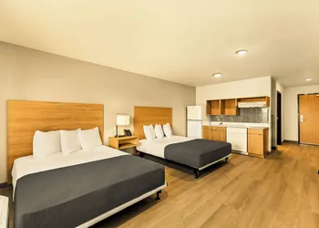 LivAway Suites Phoenix-Glendale hotel thumbnail 8