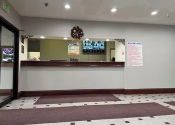 Relax Inn & Suites hotel thumbnail 2