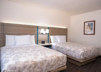 Lemon Heights Inn hotel thumbnail 4