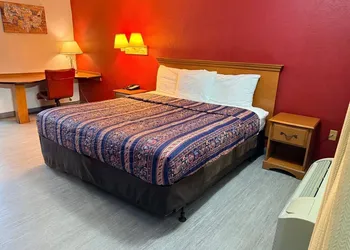 Southernlodge hotel thumbnail 2