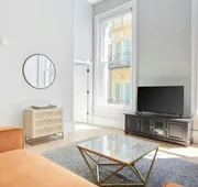 Sleeps 26 Entire 4th Floor in French Quarter The Harlequin by Avantstay hotel detail image 3