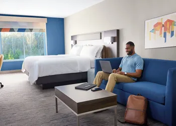Holiday Inn Express Alexander City South By Ihg hotel thumbnail 2