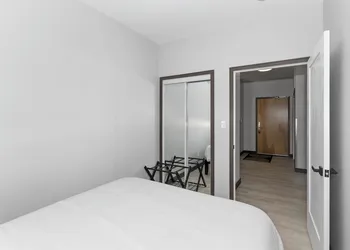 Lux Suites Extended Stay hotel thumbnail 4