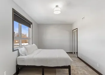 Lux Suites Extended Stay hotel thumbnail 7