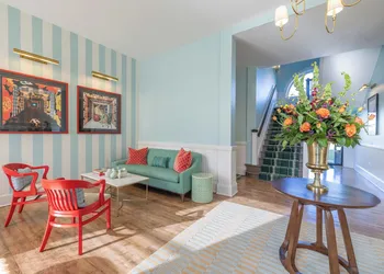 The Laurel Hotel hotel thumbnail 6