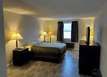 Economy Inn of Reading hotel thumbnail 3