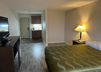 Economy Inn of Reading hotel thumbnail 4
