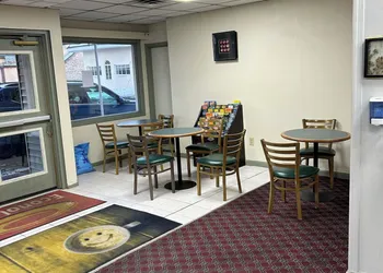 Economy Inn of Reading hotel thumbnail 6